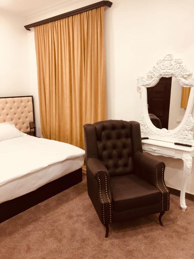It Hotel Tumanyan Street Ереван Екстериор снимка