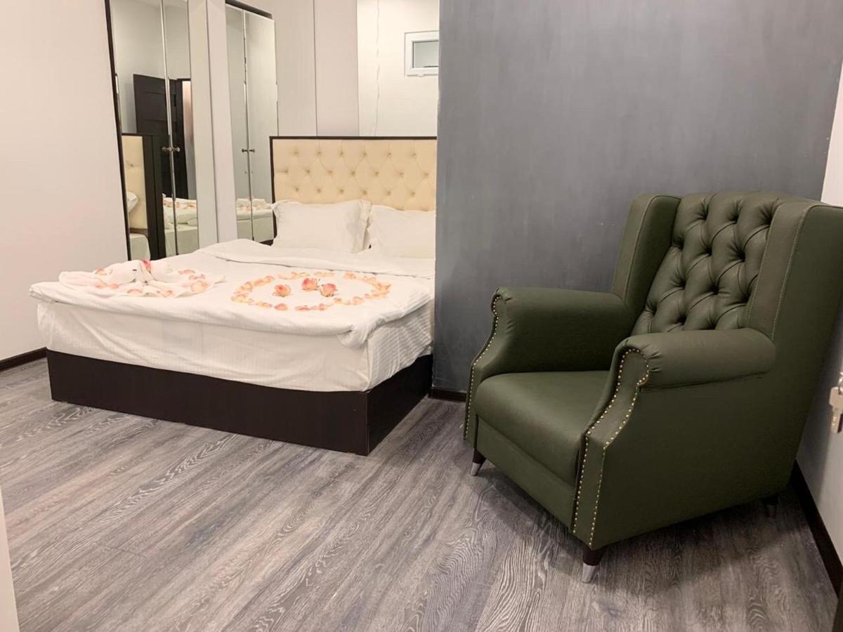 It Hotel Tumanyan Street Ереван Екстериор снимка