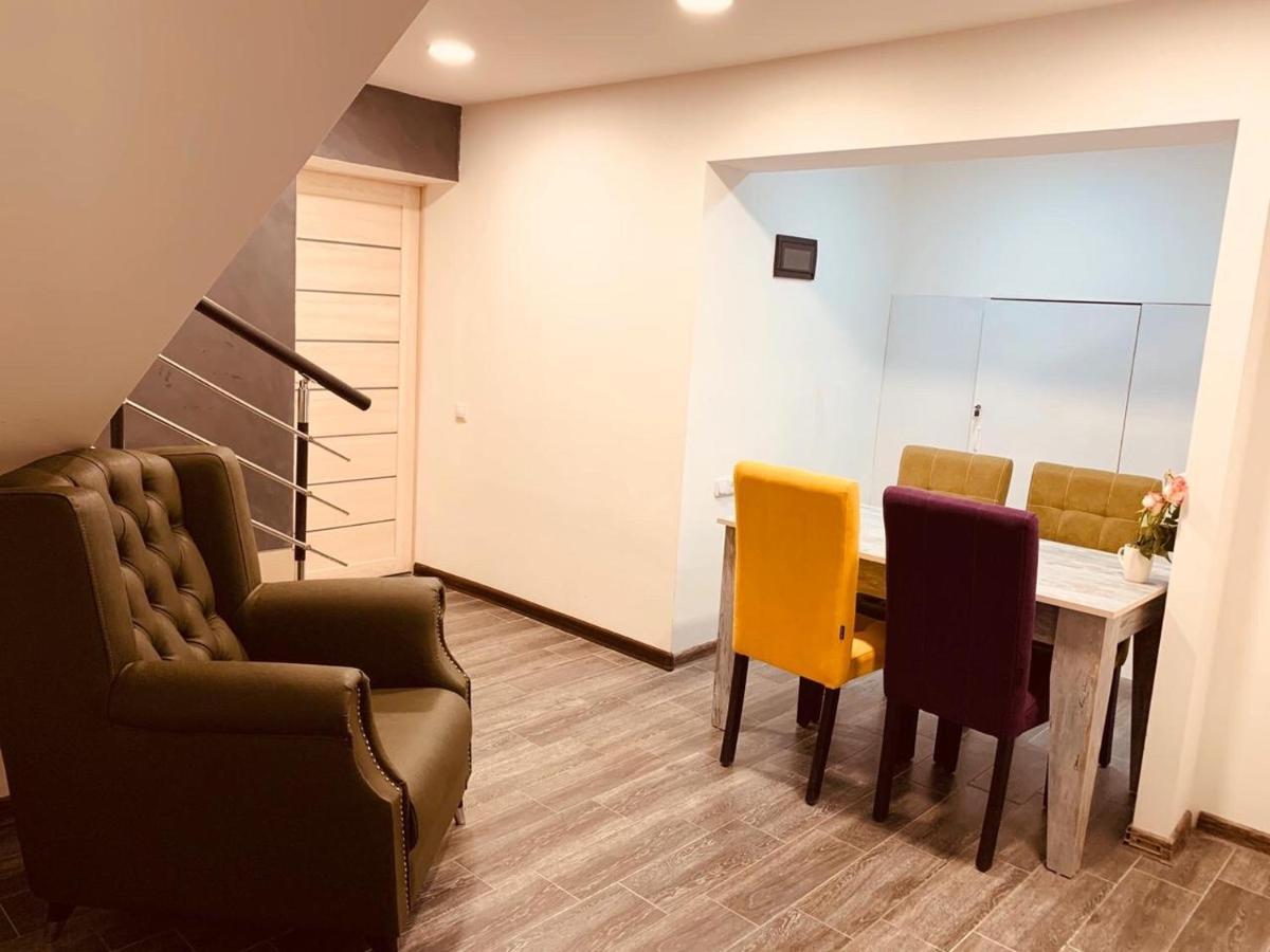 It Hotel Tumanyan Street Ереван Екстериор снимка